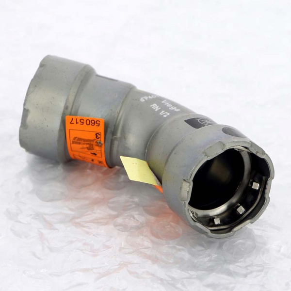 Угол 45' пресс 1/2"  DN15 нелегир. оцинк.сталь Megapress SC-Contur